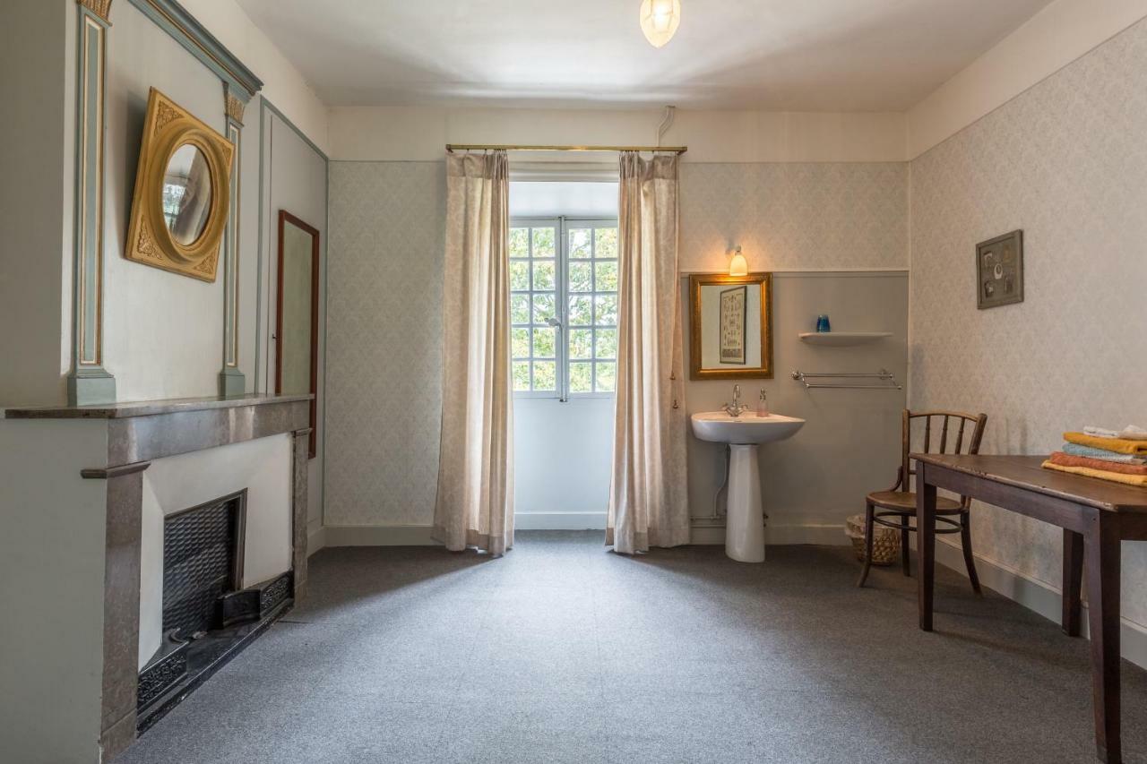 Domaine De L'Amiral Bed and Breakfast Saint-Laurent-du-Pape Εξωτερικό φωτογραφία