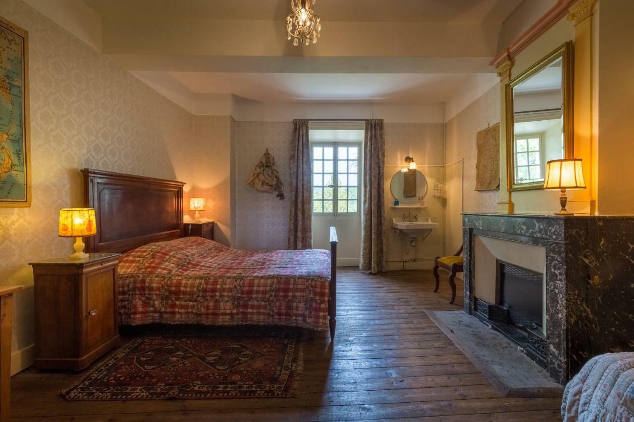 Domaine De L'Amiral Bed and Breakfast Saint-Laurent-du-Pape Εξωτερικό φωτογραφία